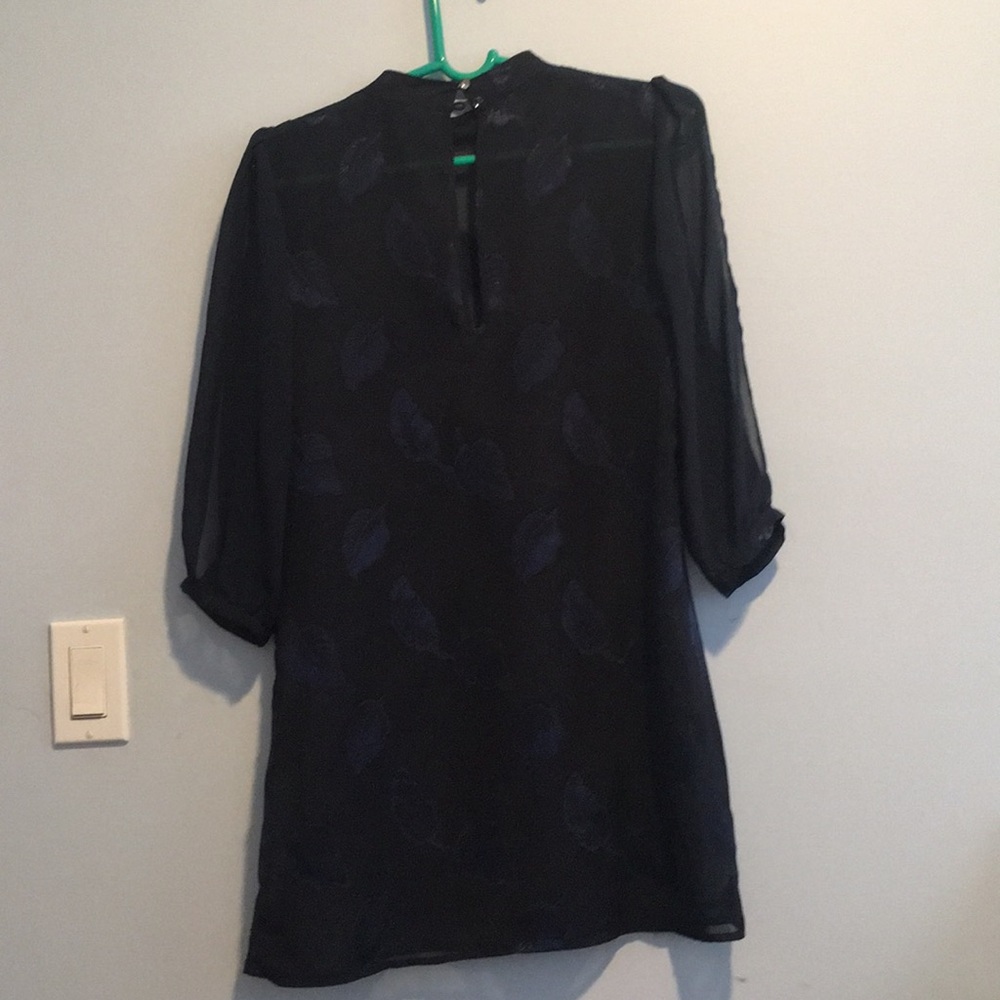 Dress - Picture 4 of 7